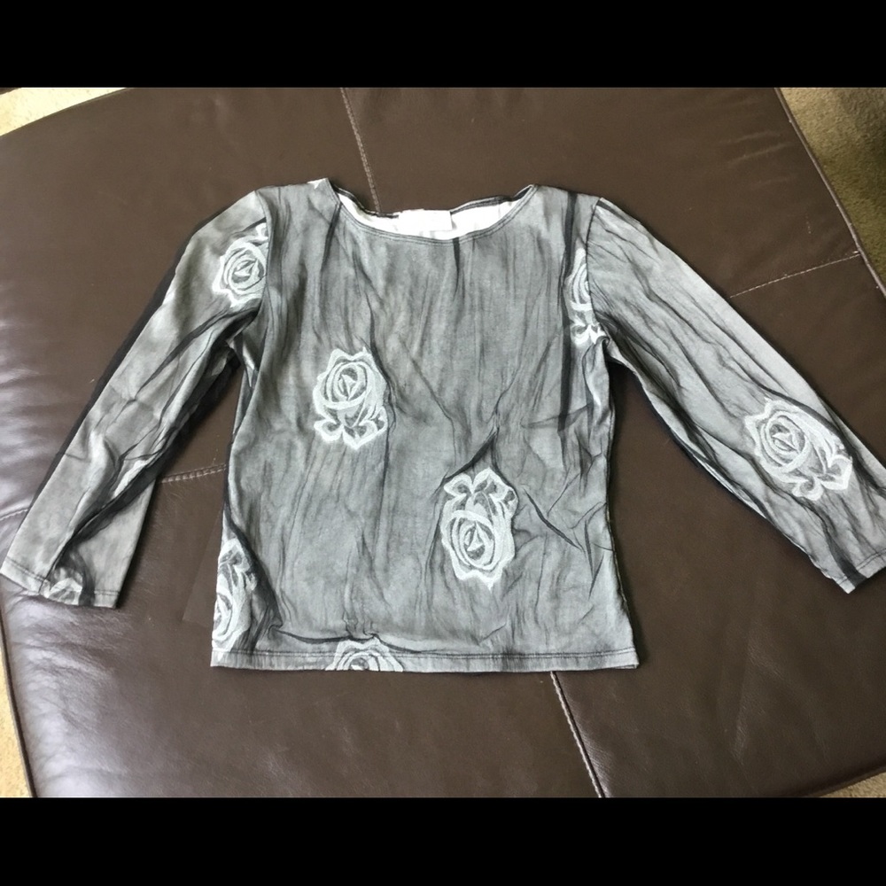 Embroidered lace tee